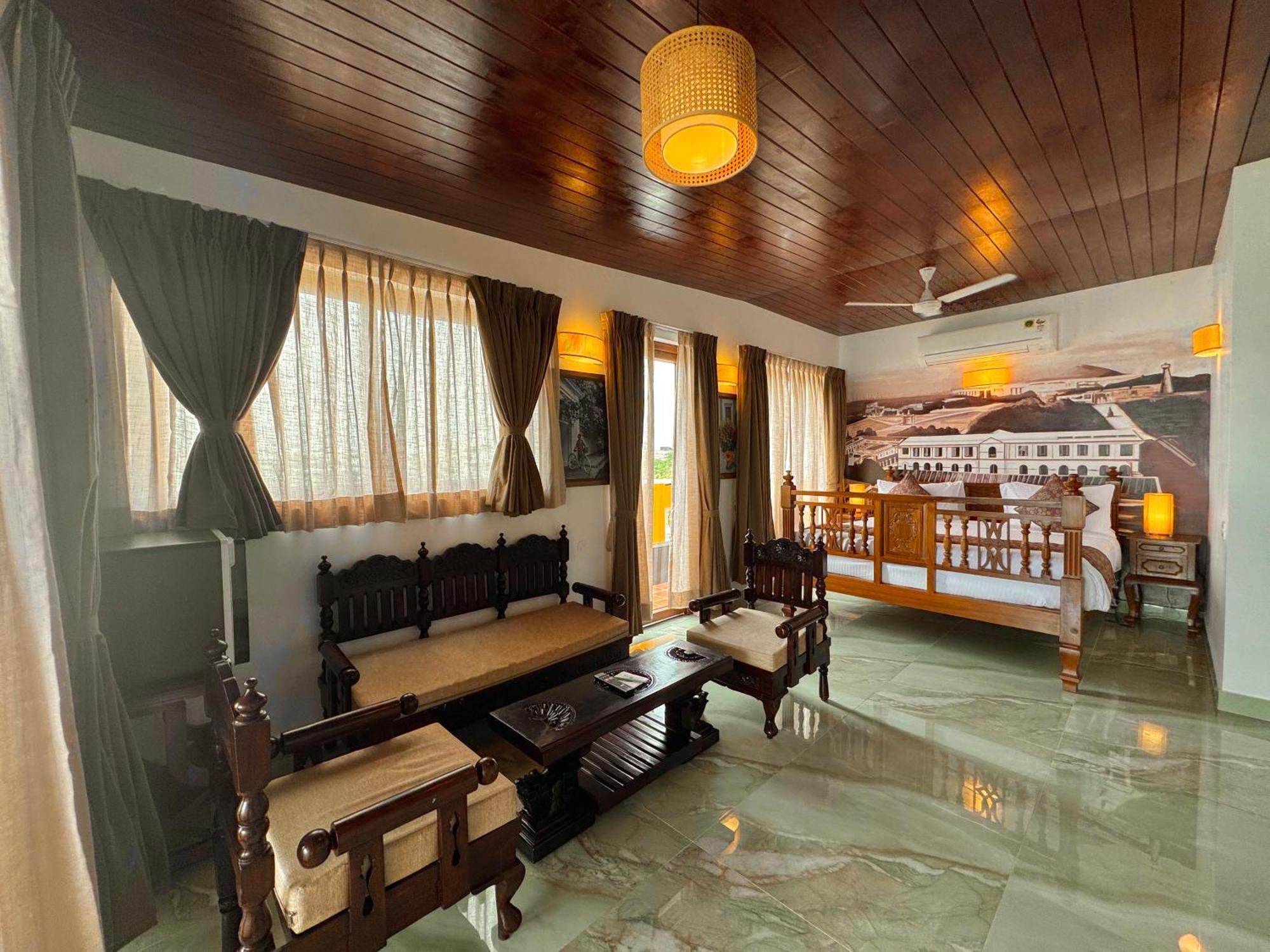 La Plage Seaview Suites ปอนดิเชอรี ภายนอก รูปภาพ