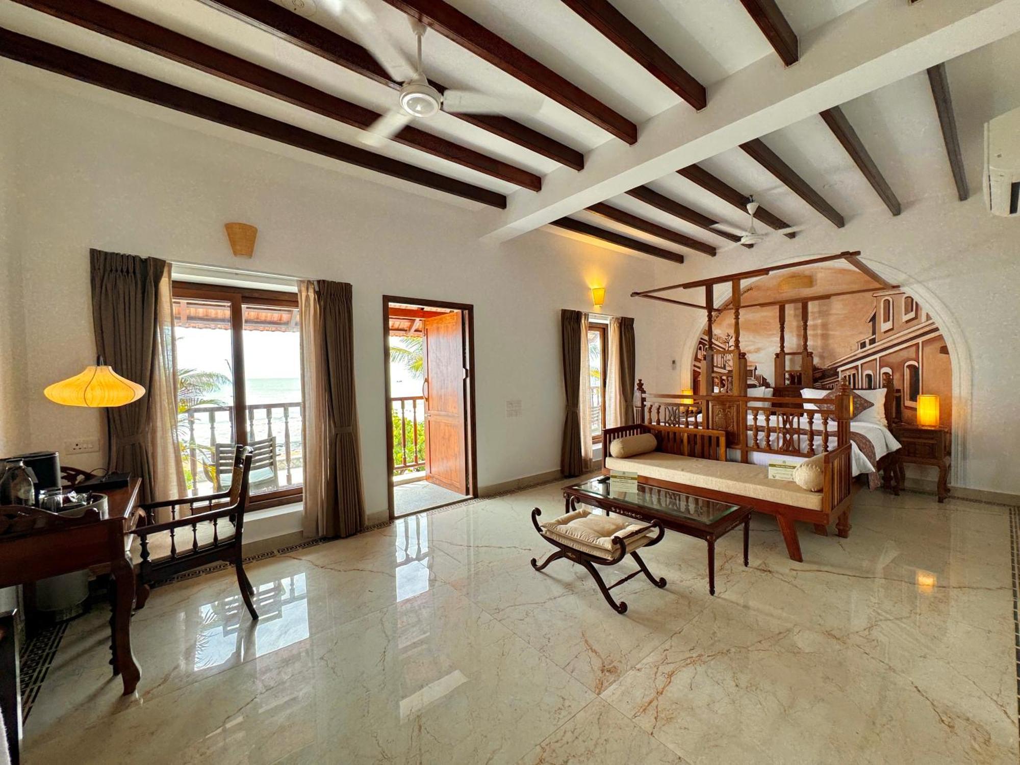 La Plage Seaview Suites ปอนดิเชอรี ภายนอก รูปภาพ