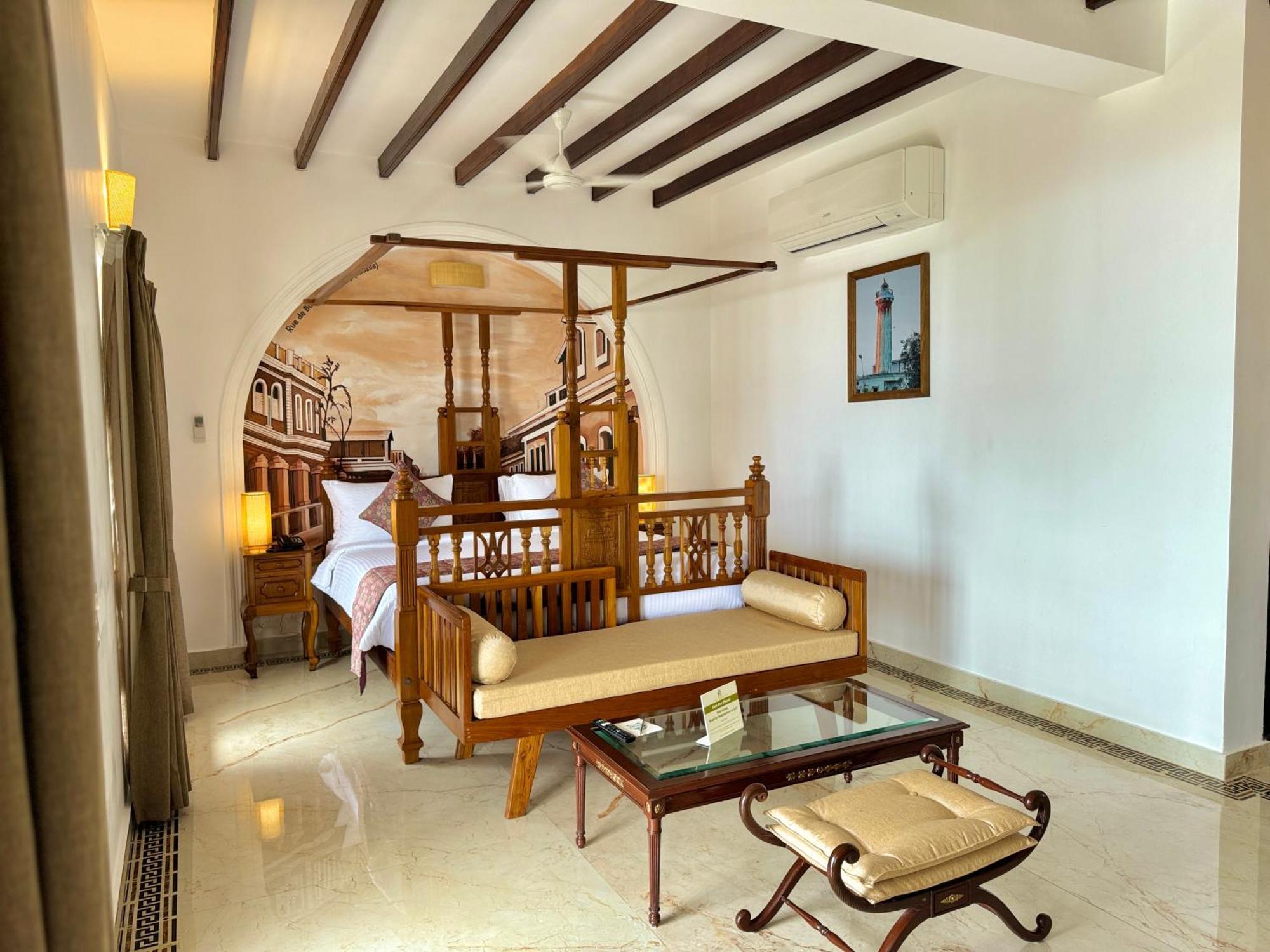 La Plage Seaview Suites ปอนดิเชอรี ภายนอก รูปภาพ