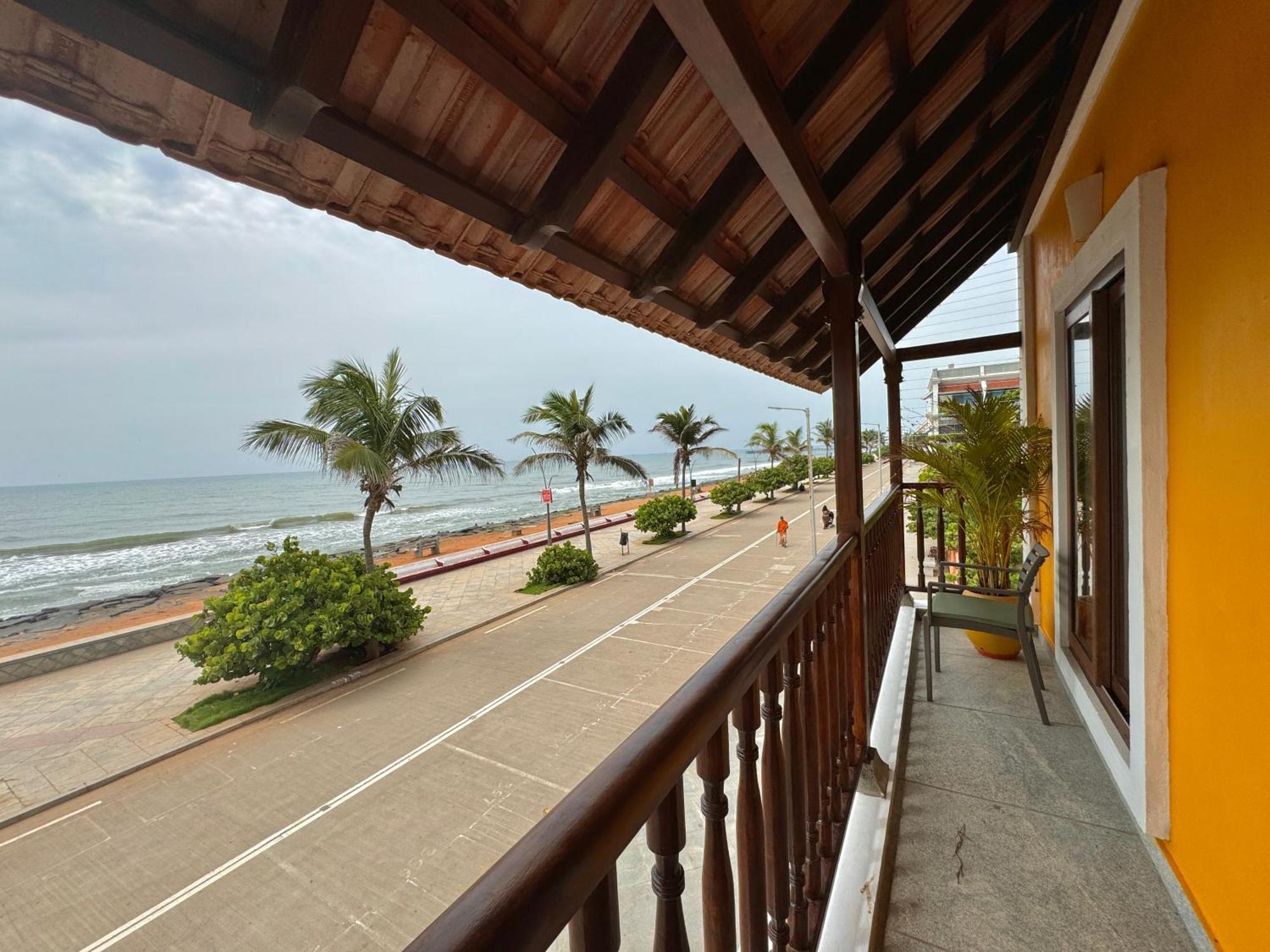 La Plage Seaview Suites ปอนดิเชอรี ภายนอก รูปภาพ