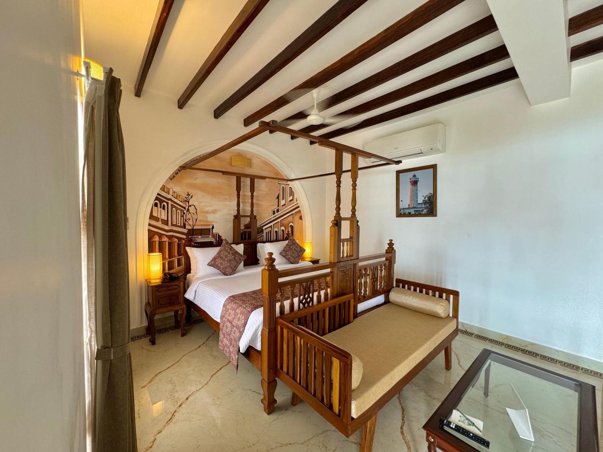 La Plage Seaview Suites ปอนดิเชอรี ภายนอก รูปภาพ