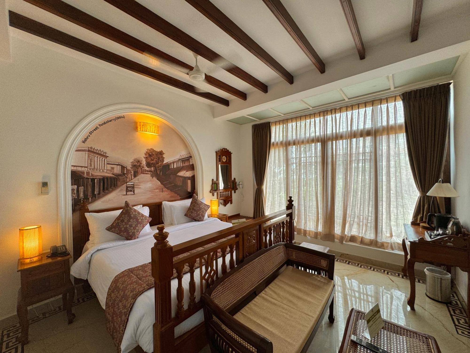 La Plage Seaview Suites ปอนดิเชอรี ภายนอก รูปภาพ
