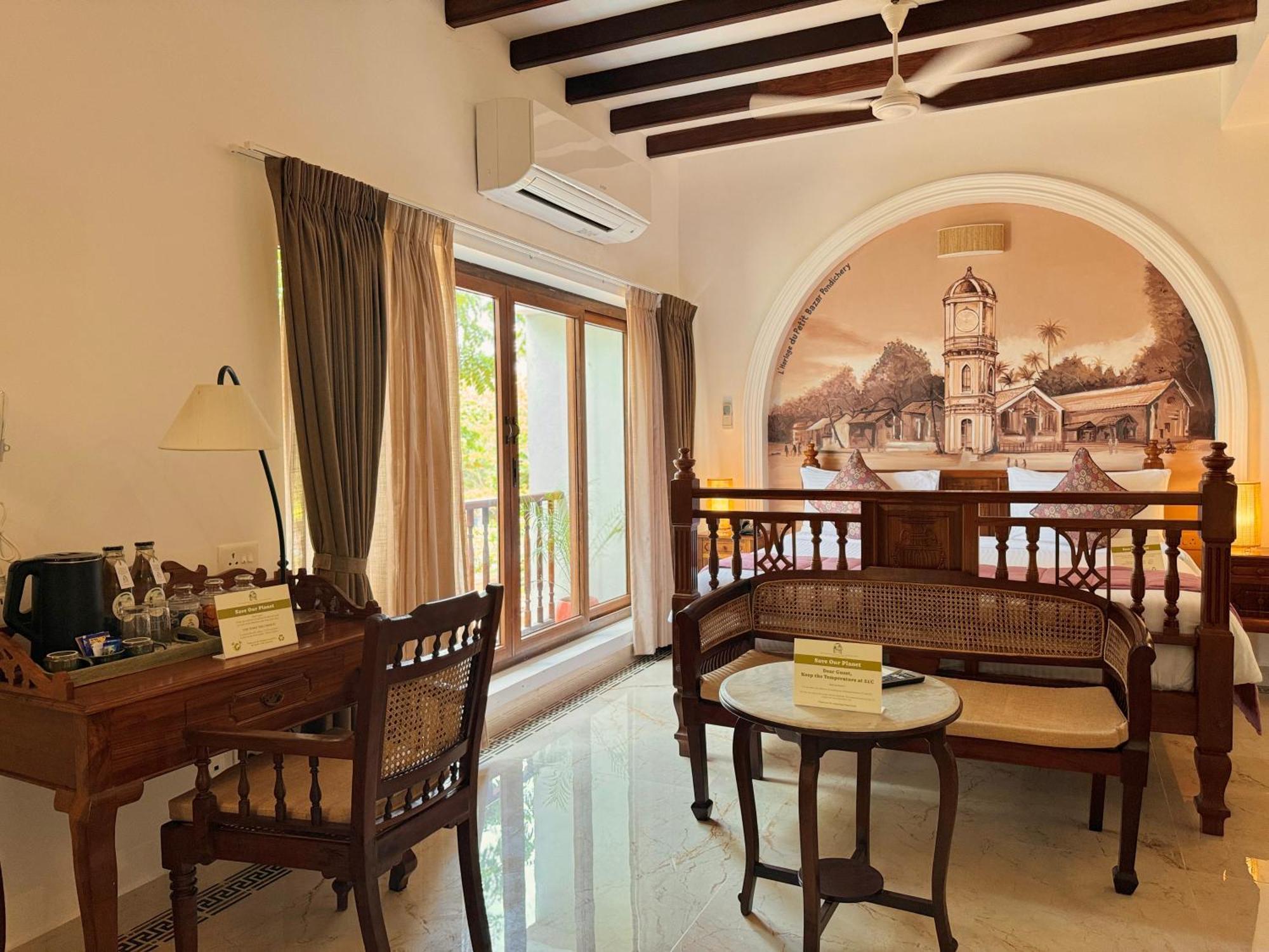 La Plage Seaview Suites ปอนดิเชอรี ภายนอก รูปภาพ
