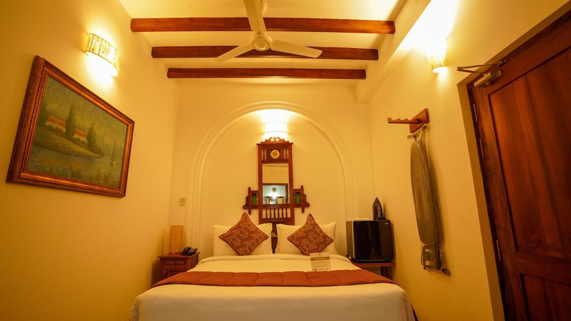La Plage Seaview Suites ปอนดิเชอรี ภายนอก รูปภาพ